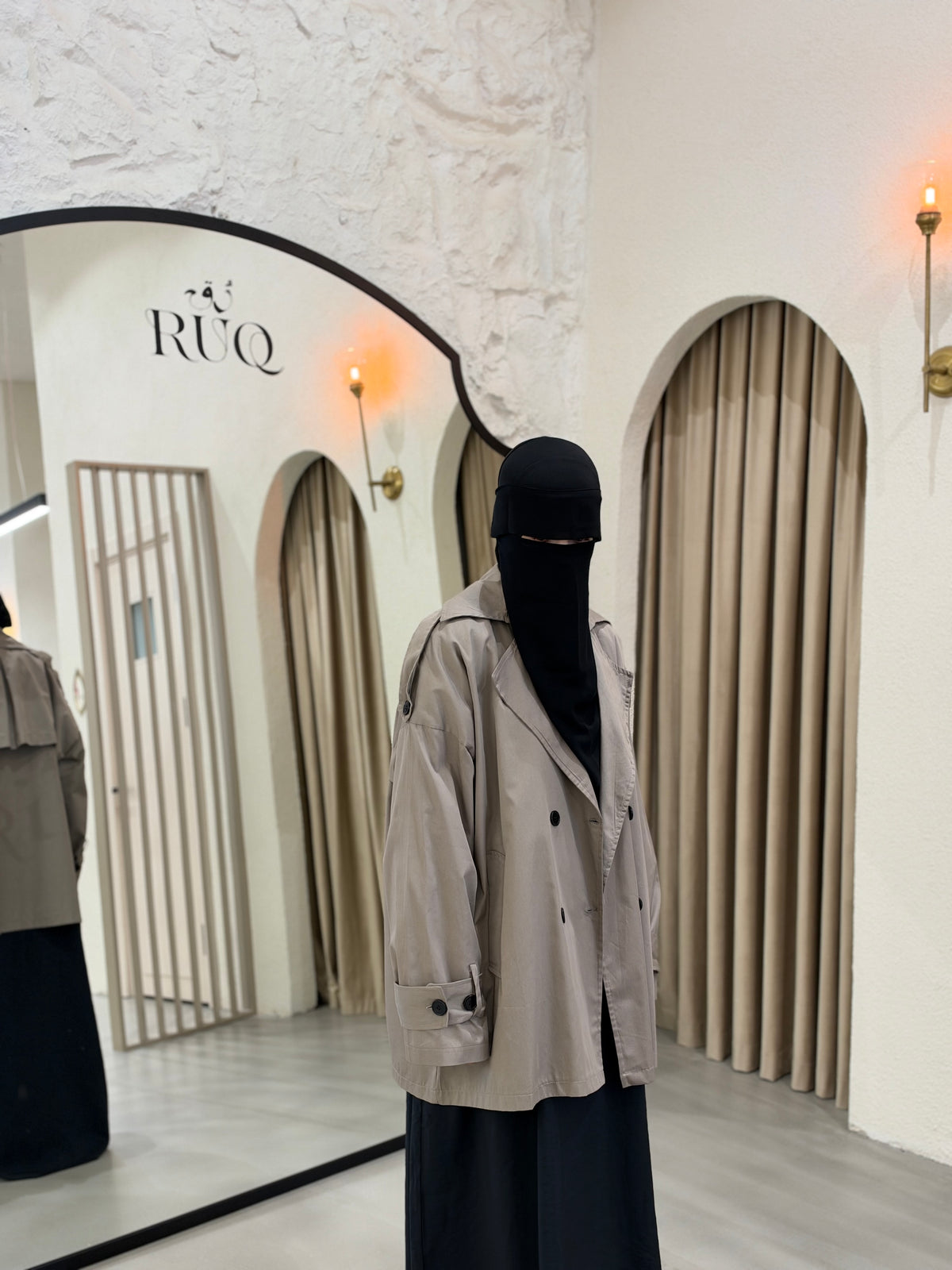 Kısa oversize Trenç