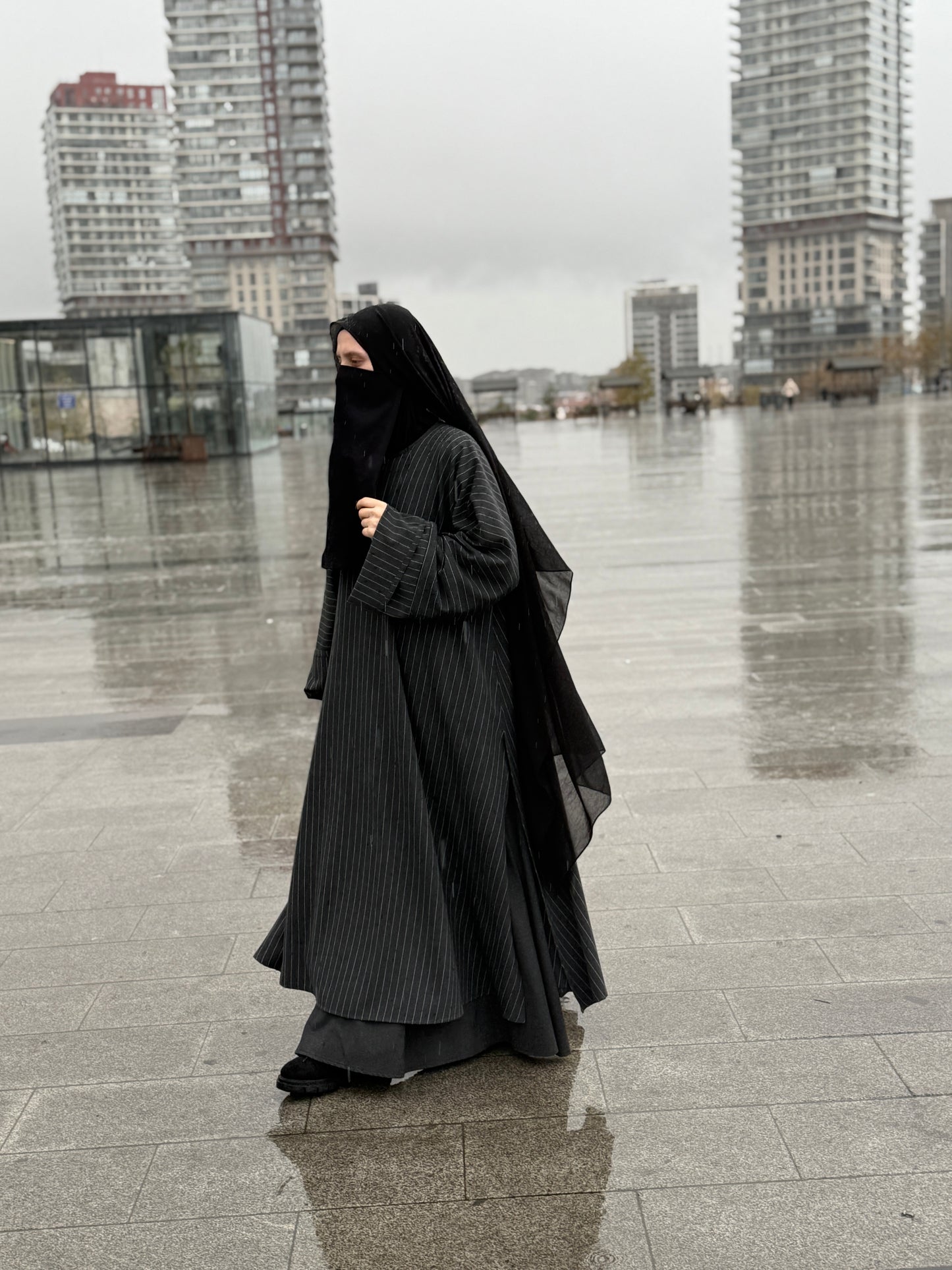 Çizgili Afife takım