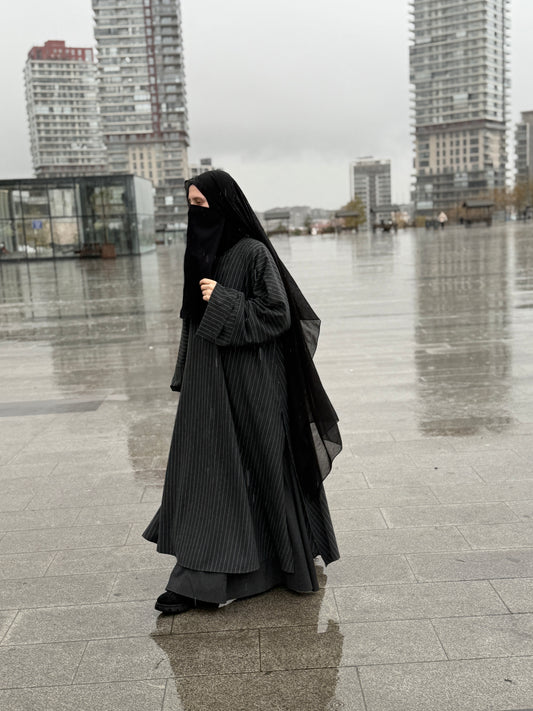 Çizgili Afife takım