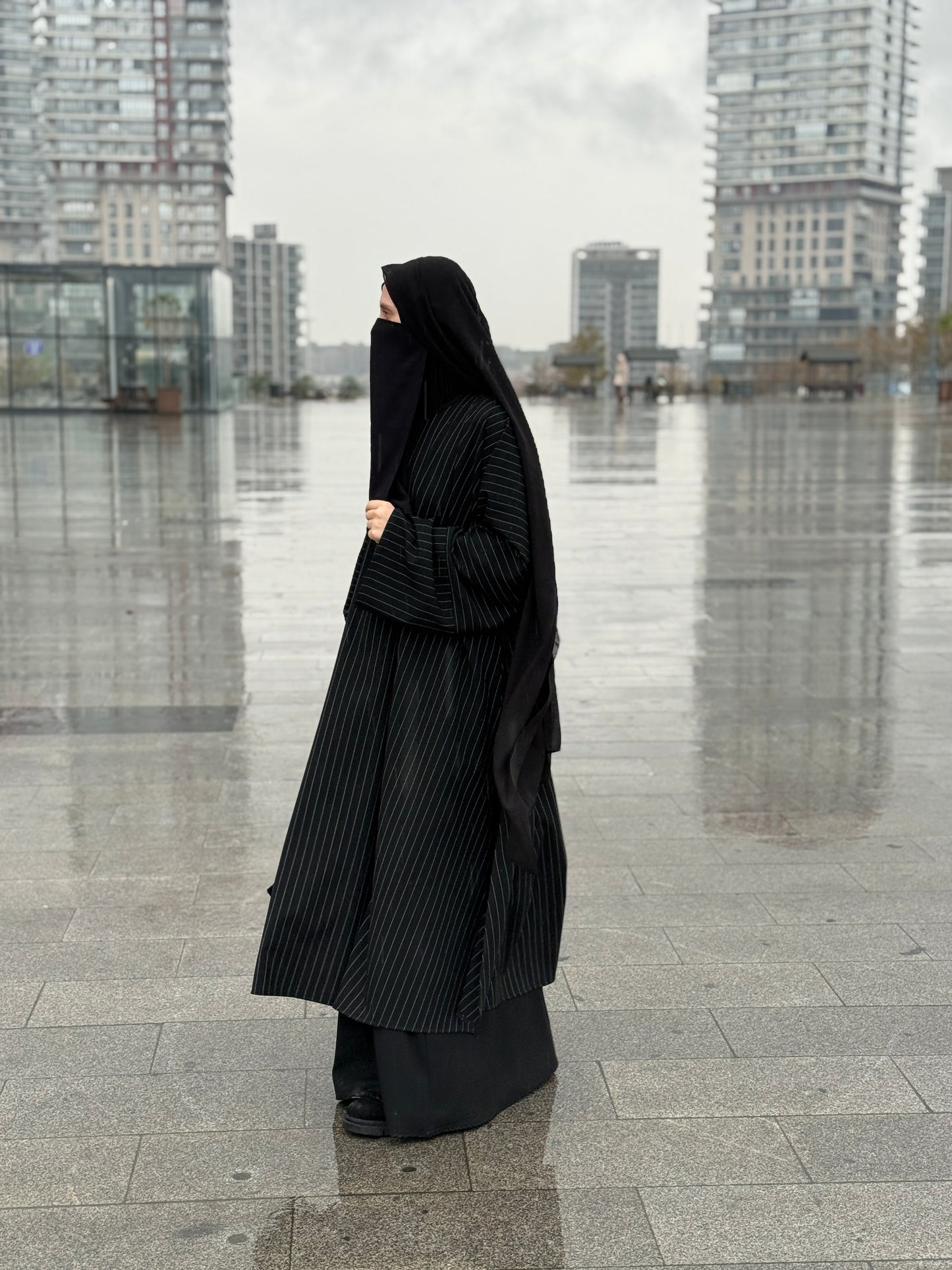 Çizgili Afife takım